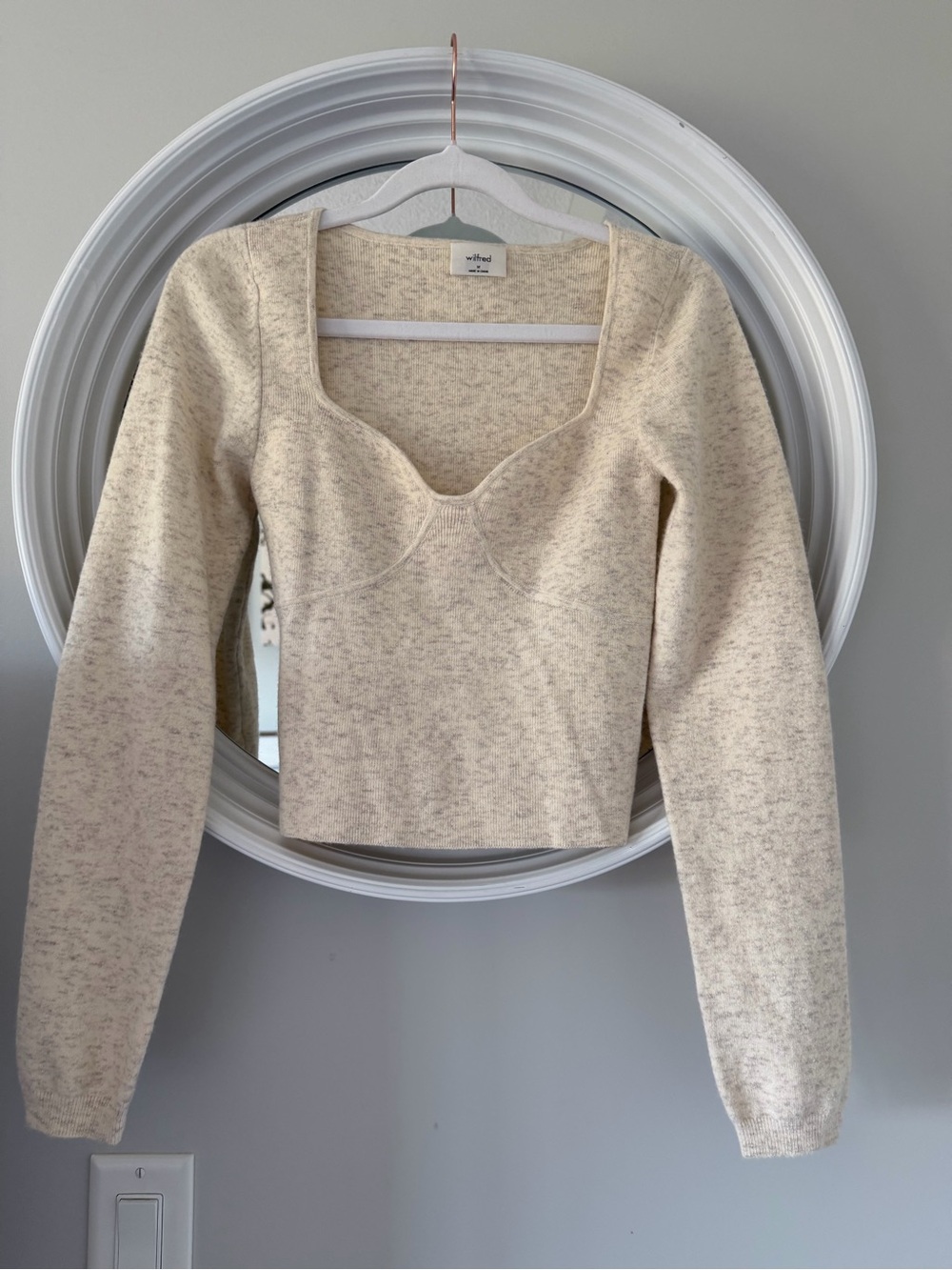 Wilfred Cream Square-Neck Long Sleeve Crop Top